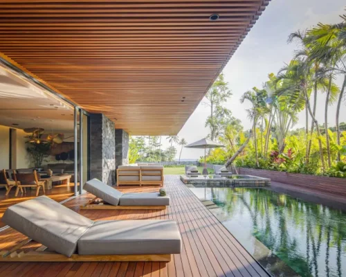 Poolside_lounge